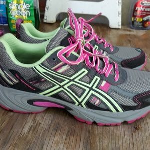 Women's sz 8.5 Asics Gel Venture 5 Trail Shoes